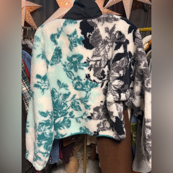 NWOT Free People FP Movement Printed Hit the Slopes Fleece Pullover Minty Fresh - Picture 7 of 8